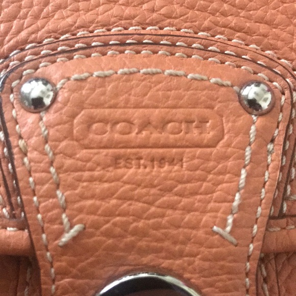 Coach wristlet - Picture 6 of 6